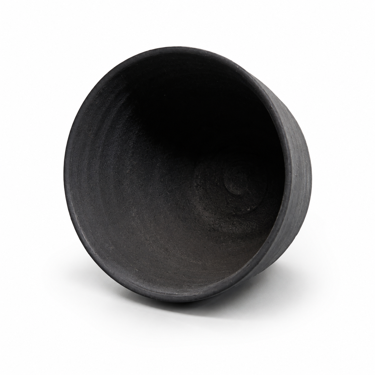 Hechimon shigaraki cup - kiln black 200 ml side view